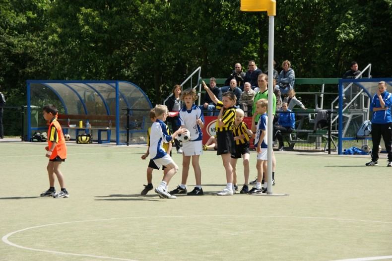 Korfbal E1  14 mei-13-site.jpg